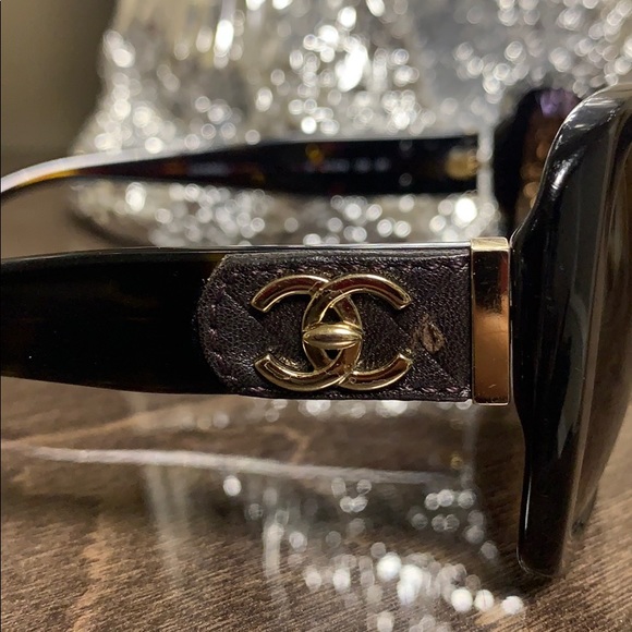 CHANEL Tortoise Shell CC Turnlock Sunglasses - Picture 4 of 16